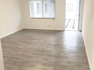 730 NE 128th St #10, Miami, FL 33161