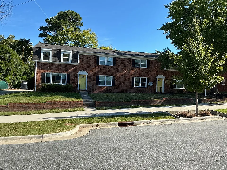 129 E Fisher Ave