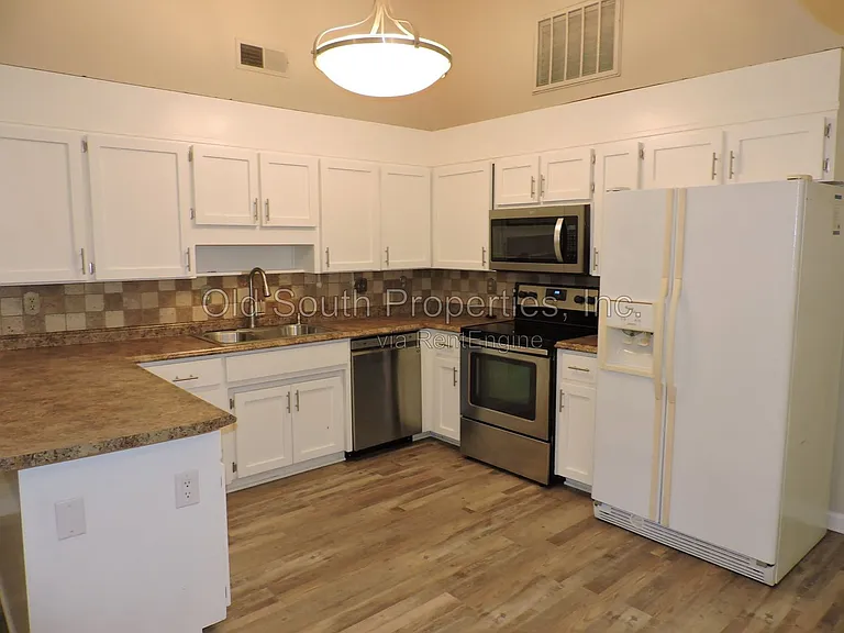 3206 Raines St — Photo 6
