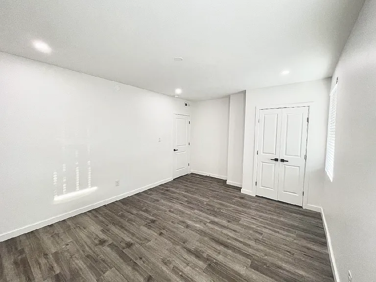 1257 S 23rd St #1 — Photo 5
