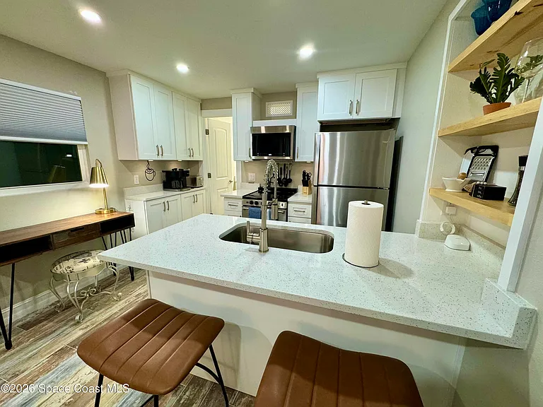 208 W Seminole Ave #2 — Photo 8