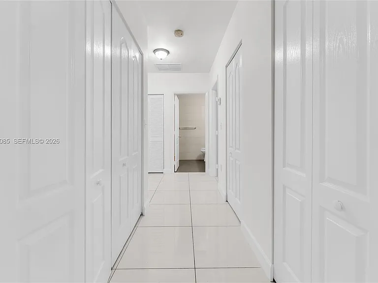 1029 SW 11th Ave #0 — Photo 33