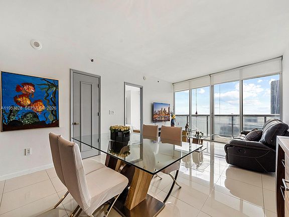 5th image of 495 Brickell Ave APT 5203