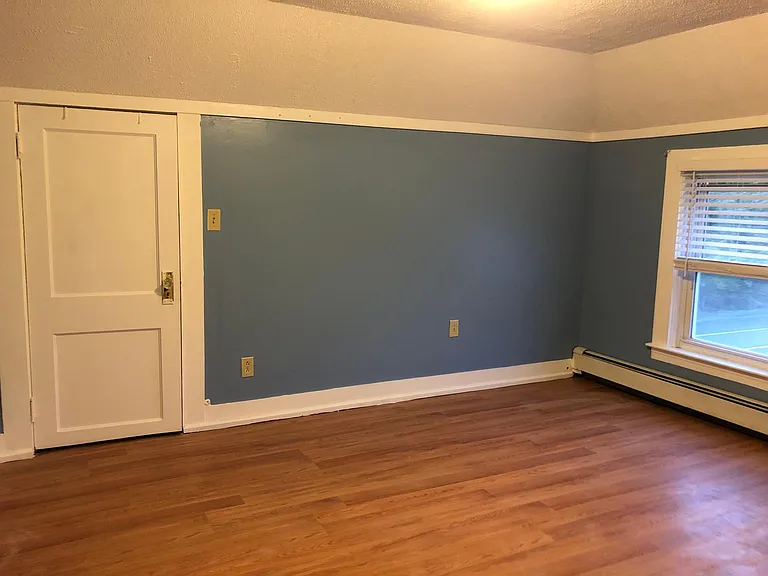 569 Winthrop St #3 — Photo 10