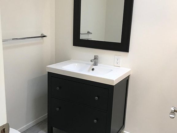 3rd image of 601 California Ave APT 305