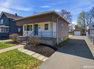 9 Woodland St, Plainville, CT 06062