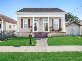 1128 Washington St, Gretna, LA 70053