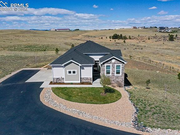 2nd image of 31875 Kensington Cir