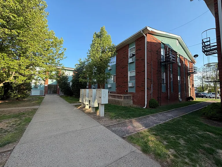 18 Hampton Rd #B9 — Photo 18