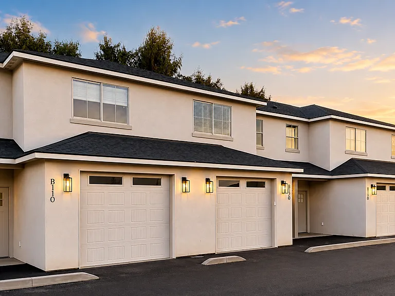 $1500 off your 1st months rent! — Photo 2
