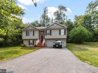 639 Cheshire Rd, Bunker Hill, WV 25413
