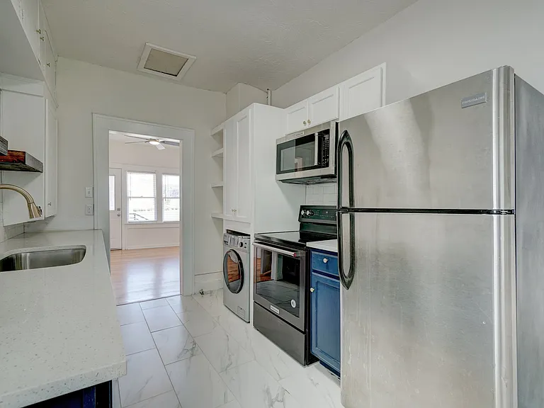 2923 N Walker Ave #2 — Photo 7