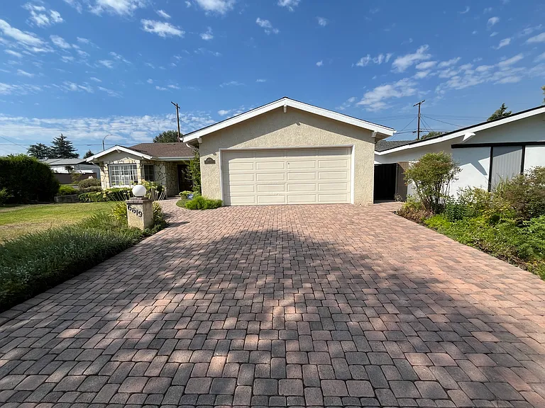 6619 Neddy Ave — Photo 13