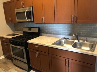 4340 S Berkeley Ave APT 3, Chicago, IL 60653