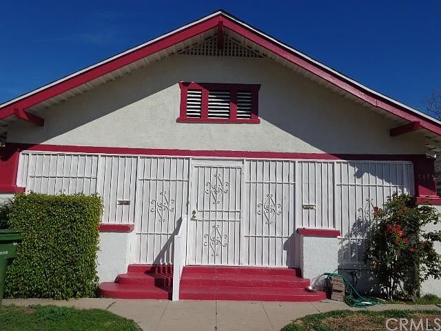 1st image of 1125 W 61st St