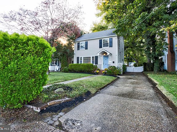 4th image of 11 N Southwood Ave