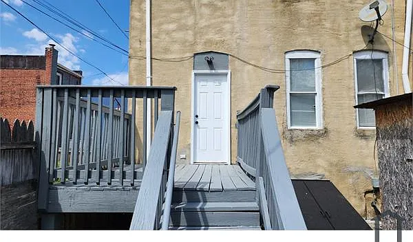 2121 Presbury St — Photo 10