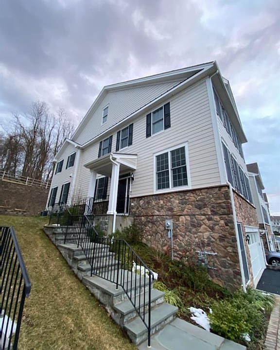 1st image of 49 Dennis Ln