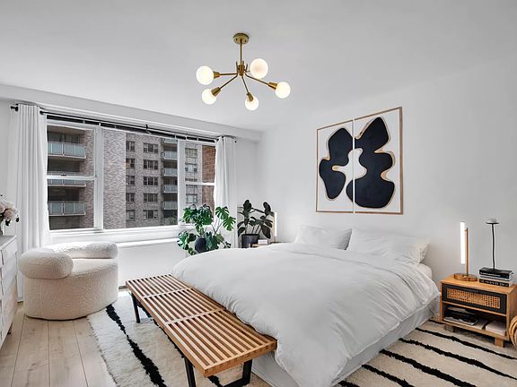 5th image of 305 E 40th St #7O