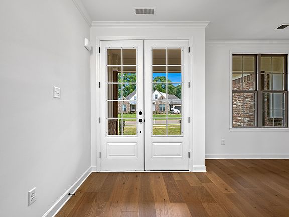 3rd image of 70 Rolling Hill Dr
