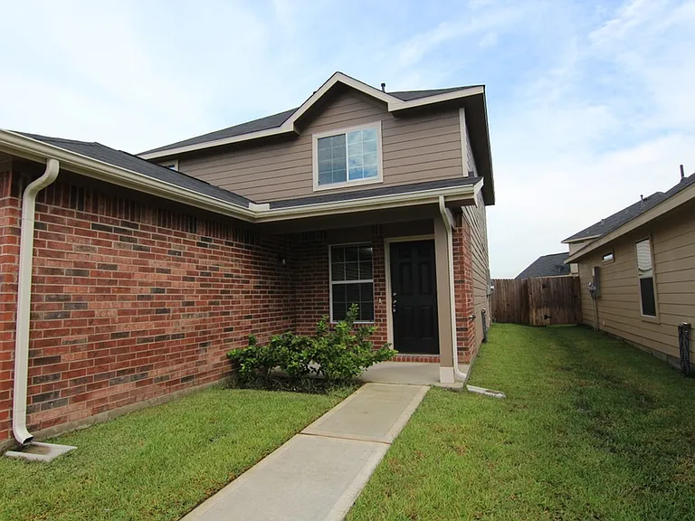 2430 Tomica Ct — Photo 7