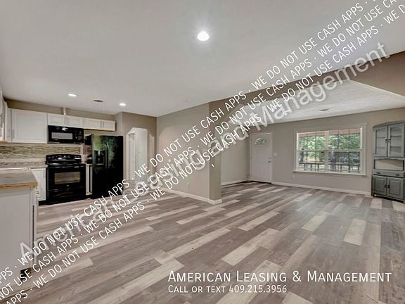 4th image of 1301 Spring Lake Dr