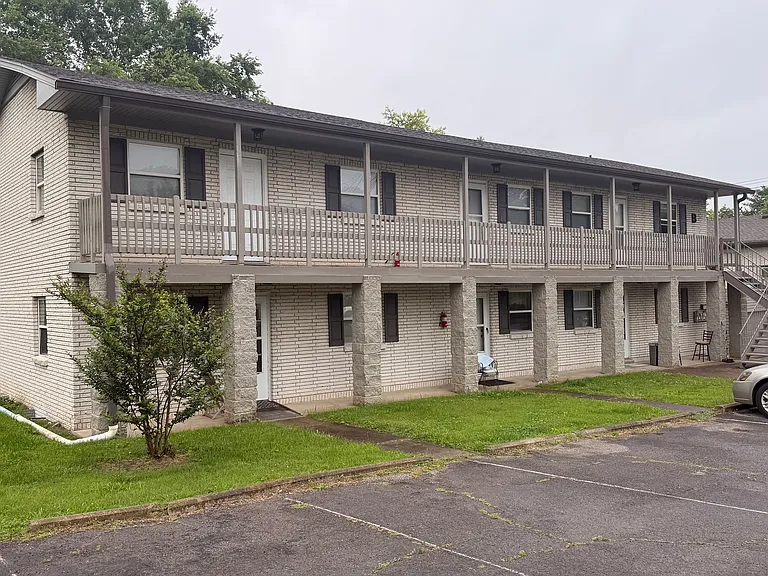 525 Walton Ferry Rd #B6 — Photo 4