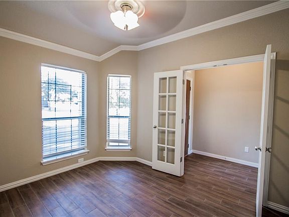4th image of 450 Spyglass Dr