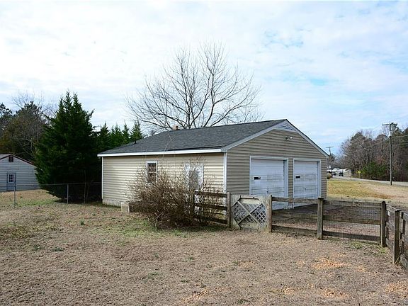 2nd image of 8365 Raven Run Dr