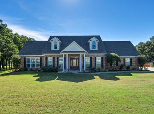 7508 Woodland Dr, Alvarado, TX 76009