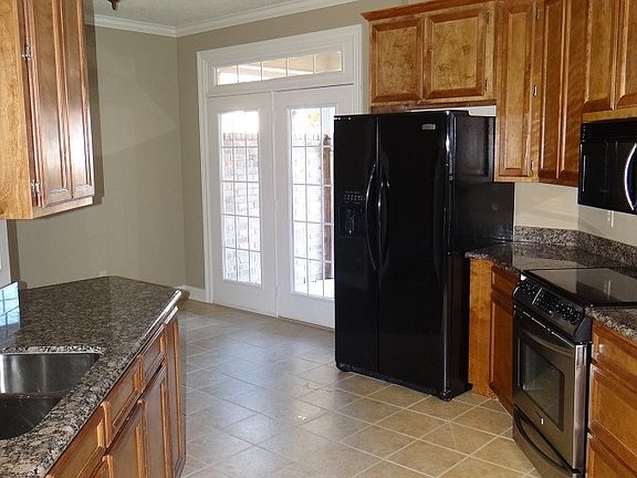 4th image of 6775 Lexington Dr