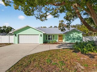 11945 74th Ave, Seminole, FL 33772