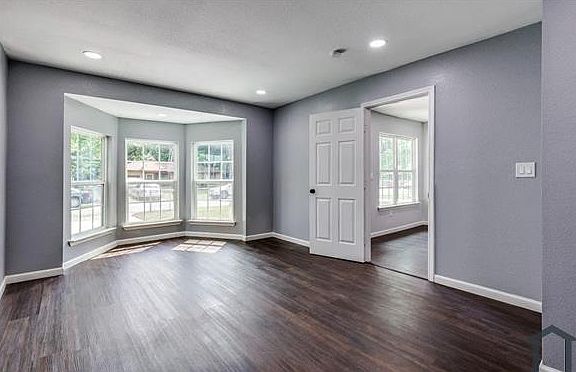3rd image of 4169 Doyle Ln