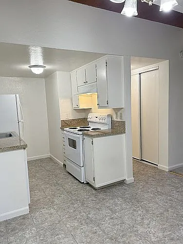 Kitchen / Hallway Pantry