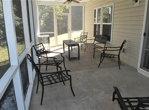 4th image of 12436 Lanier Islands Cir #296