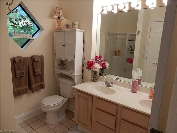 4th image of 3800 Rosemont Blvd APT 106B
