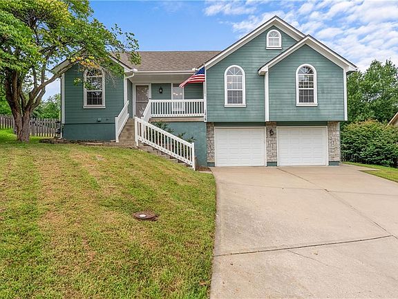 2nd image of 1218 Windcrest Ct