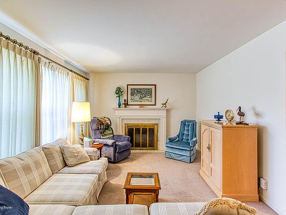 5th image of 3528 Tyrone Dr