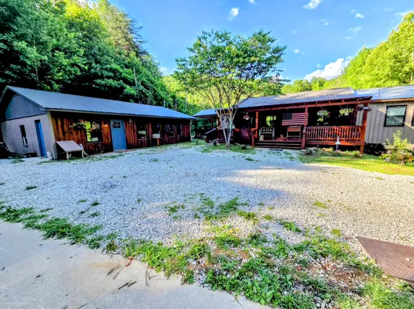 377 Gravy Branch Rd, Artemus, KY 40903