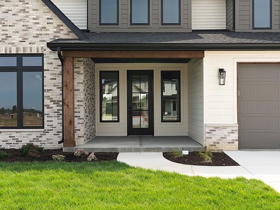 4th image of 953 Ravenstone Dr
