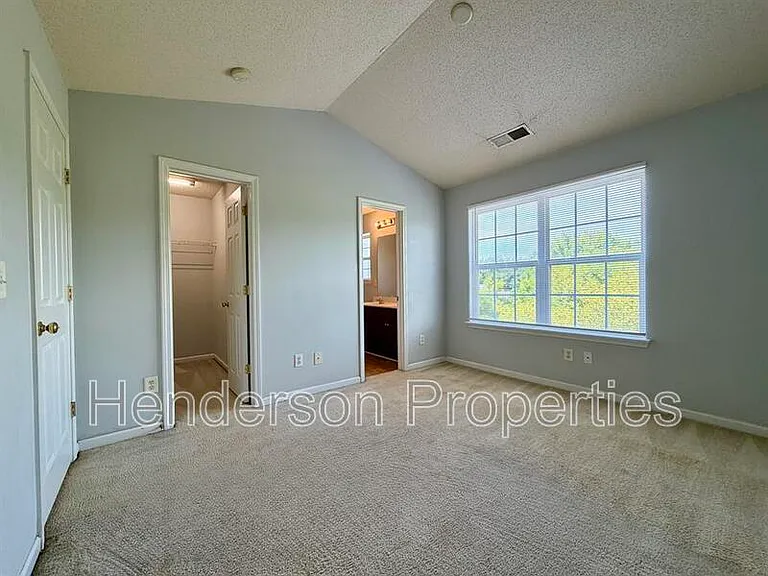 17121 Greenlawn Hills Ct — Photo 10