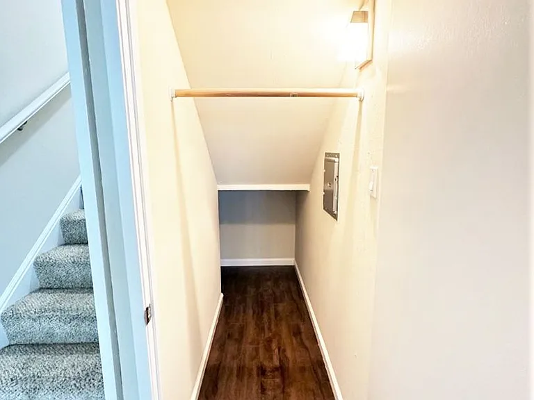 1587 Oxford St #14 — Photo 5