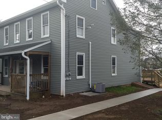 215 Ulrich St #B, Middletown, PA 17057