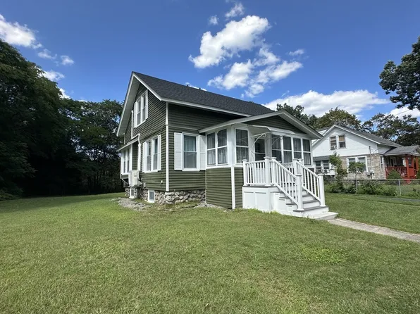 9 Idalla Ave, Worcester, MA 01606