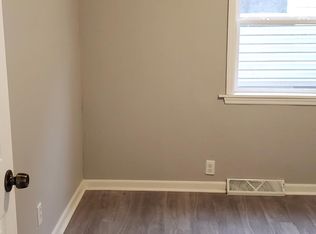 1124 Reynolds St, Madison, IL 62060