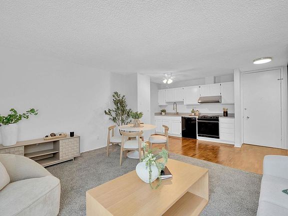 5th image of 3050 Rue D'orleans #421