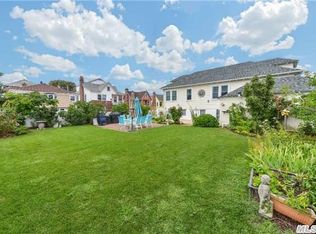 134 Taft Ave, Long Beach, NY 11561