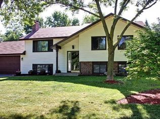 7620 Berkshire Way N, Maple Grove, MN 55311