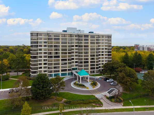 330 Mill St S #703, Brampton, ON L6Y 3V3