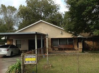 132 Raymac St, Houston, TX 77037